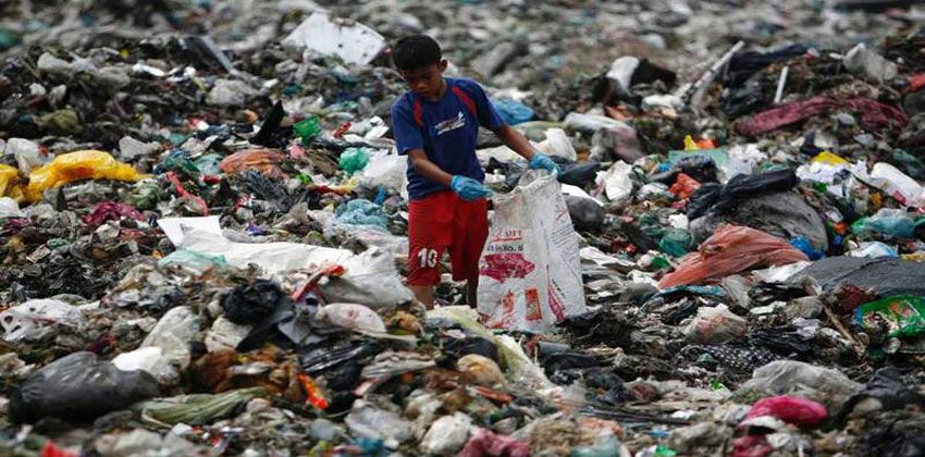 إندونيسيا مكب نفايات لدول العالم الأول
