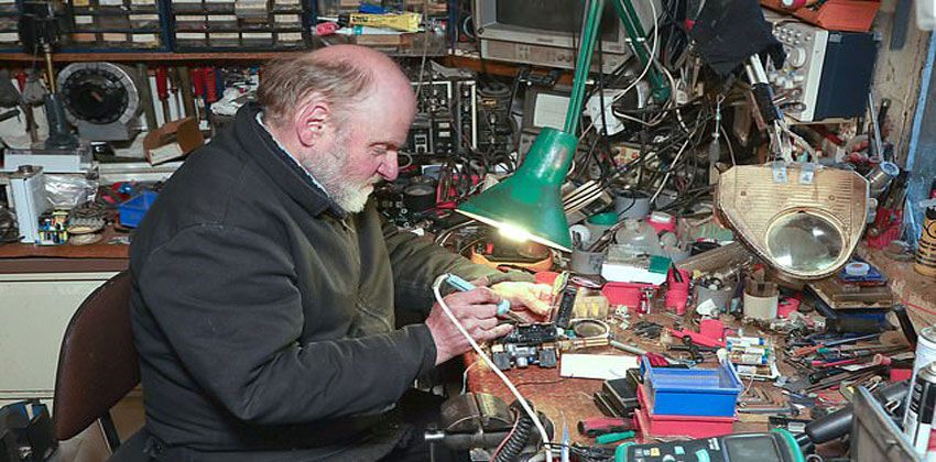 إضاءة أعمدة الإنارة من نفايات الكلاب