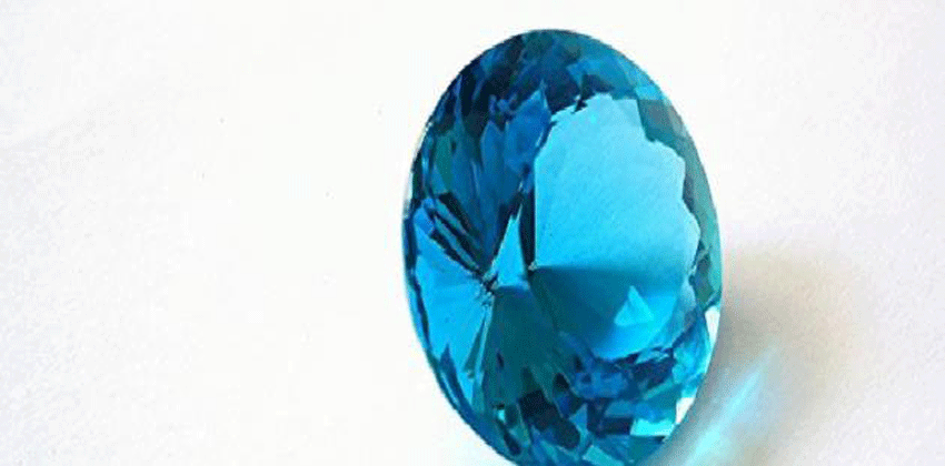 ما هو حجر التوباز