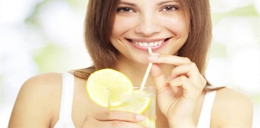 أغذية تحافظ على جمال المرأة