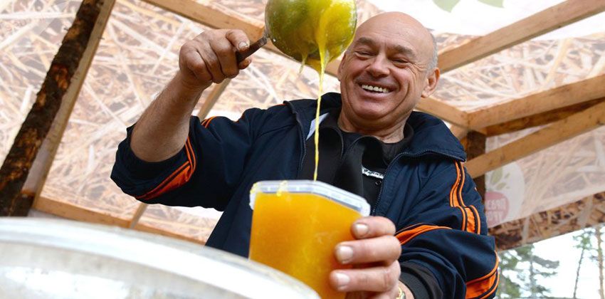 كيف تكشف العسل الرديء؟