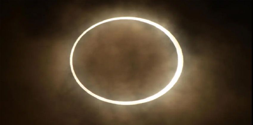 الكسوف الكلي للشمس