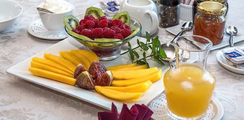 أطعمة ومشروبات لا يتناولها الأطباء