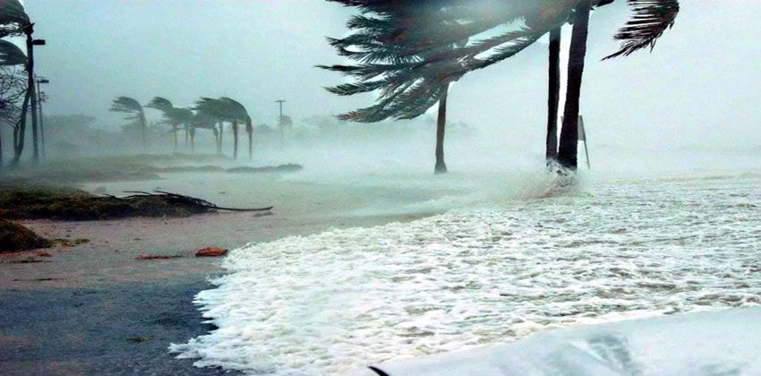 العواصف والأعاصير