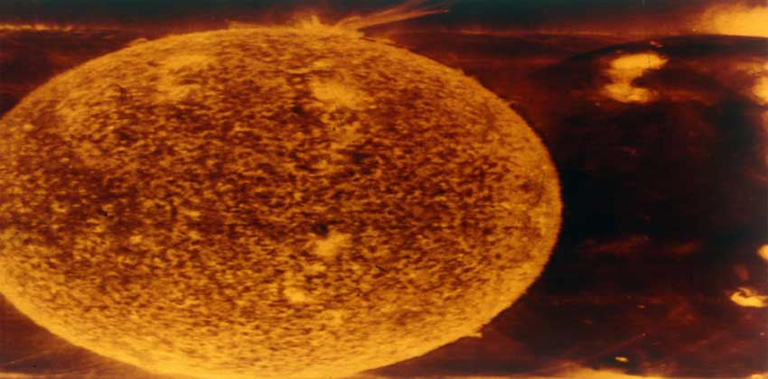 عاصفة شمسية