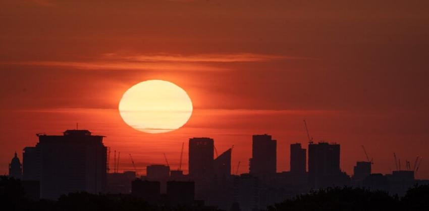 التوهجات الشمسية