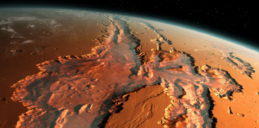 شاركت وكالة الفضاء الأمريكية ناسا لقطة من مركبة كيوريوسيتي التابعة لها، تكشف عن "أدلة دامغة" على وجود الماء في منطقة من المريخ