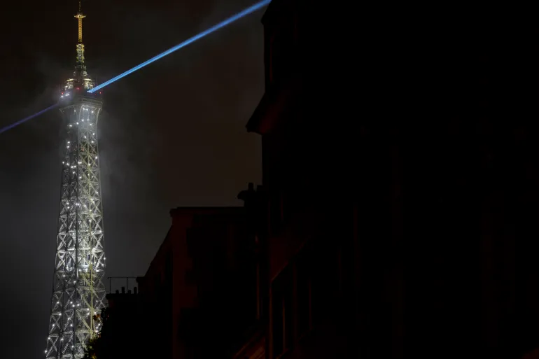 الضوء الاصطناعي يؤثر على توازن الكربون في النظم البيئية