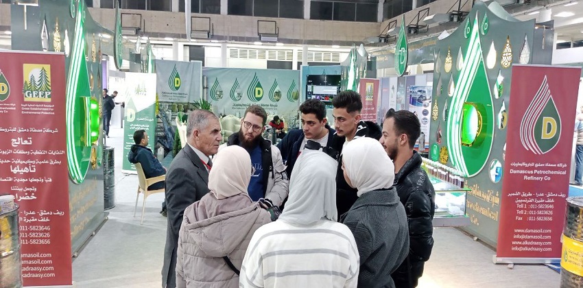 جناح المصفاة في معرض (SOG) يغص بالزوار من شركات وطلاب واختصاصيين